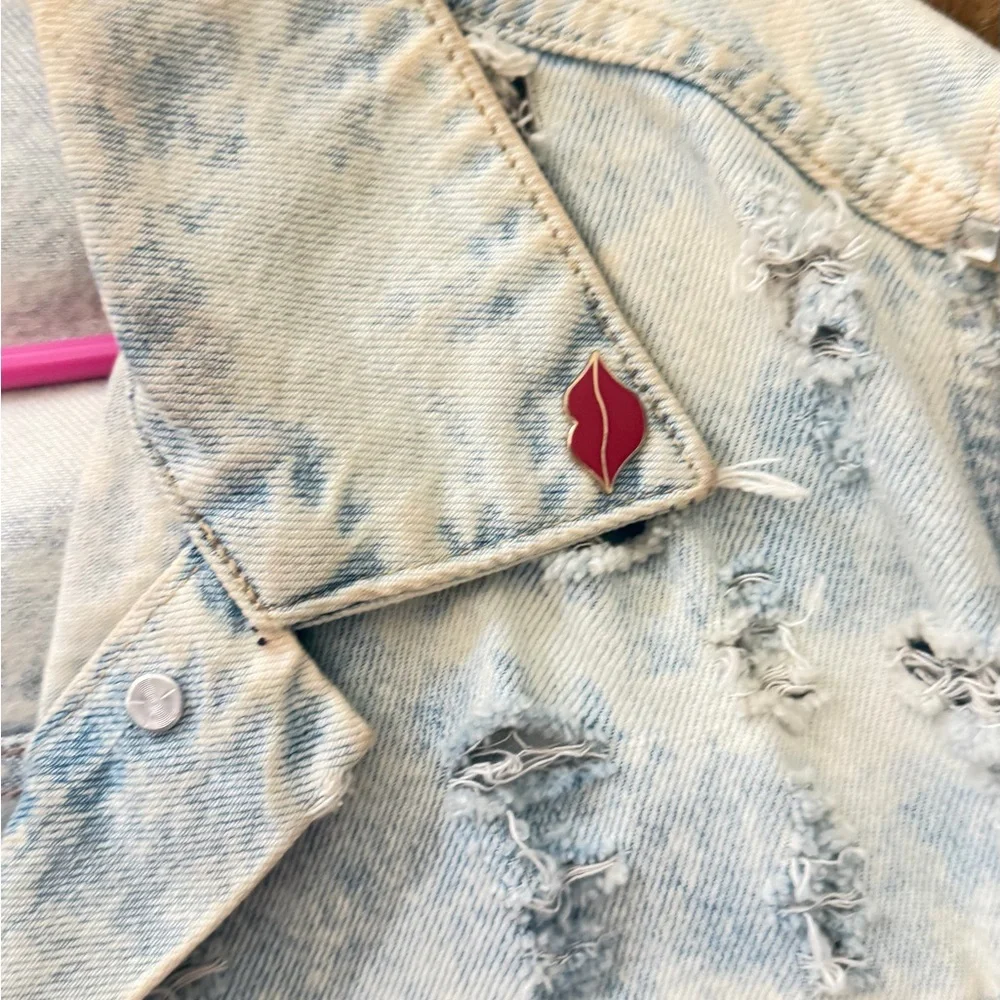 One-of-One Custom Distressed Denim Jacket | Hand Painted + Patchwork Streetwear - Picture 5 of 5